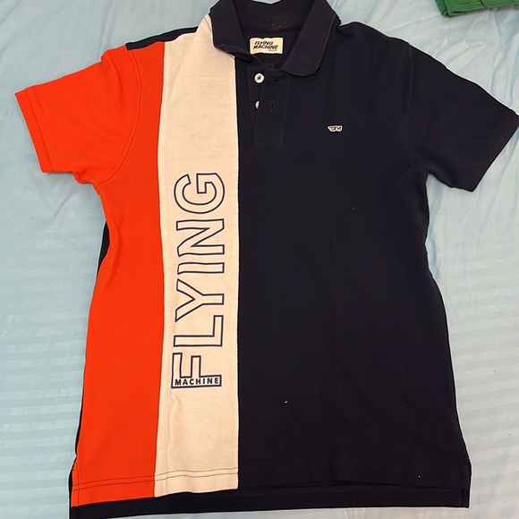 3 T-shirts from flying machine - Picture 3 of 4